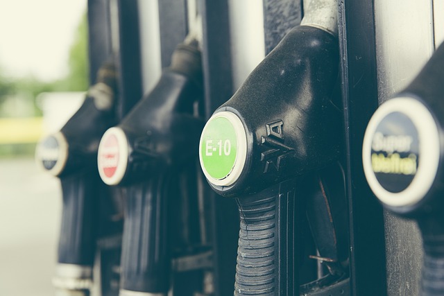 gas station line after hurricane